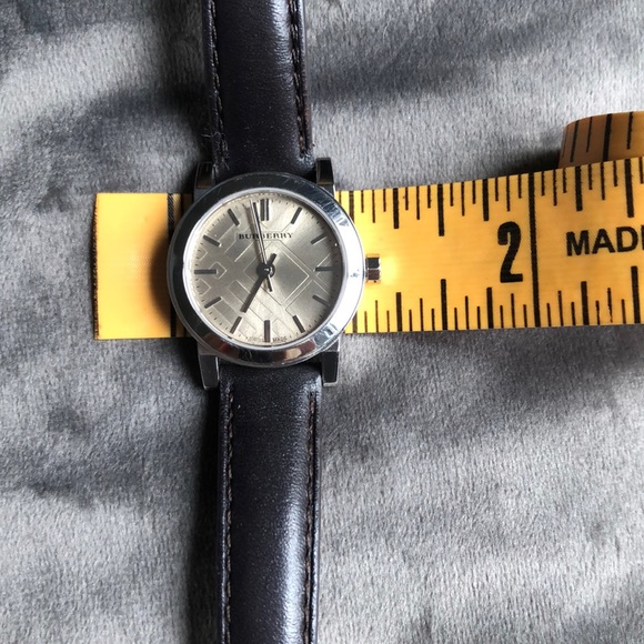Burberry watch, dark brown original leather band - Picture 8 of 13